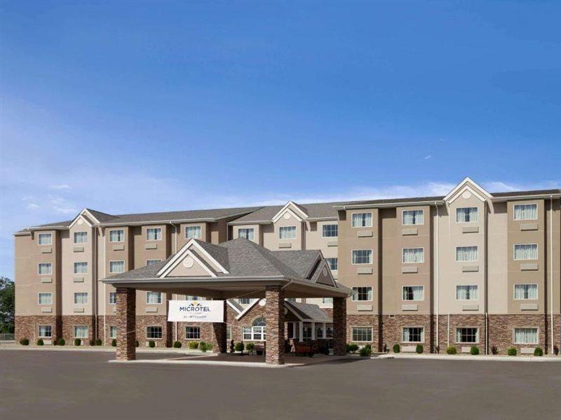 Microtel Inn & Suites By Wyndham St Clairsville - Wheeling St. Clairsville Екстериор снимка