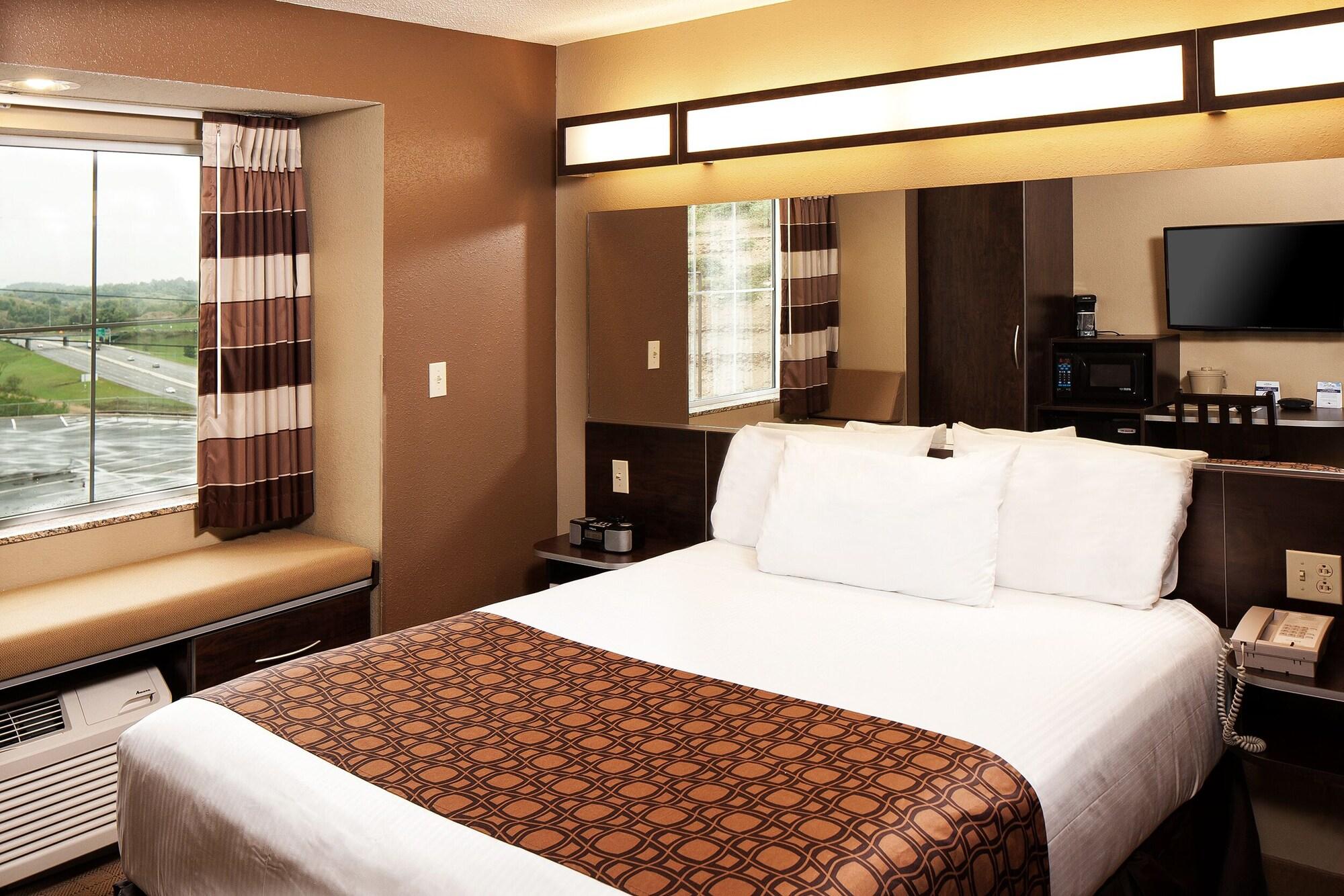 Microtel Inn & Suites By Wyndham St Clairsville - Wheeling St. Clairsville Екстериор снимка