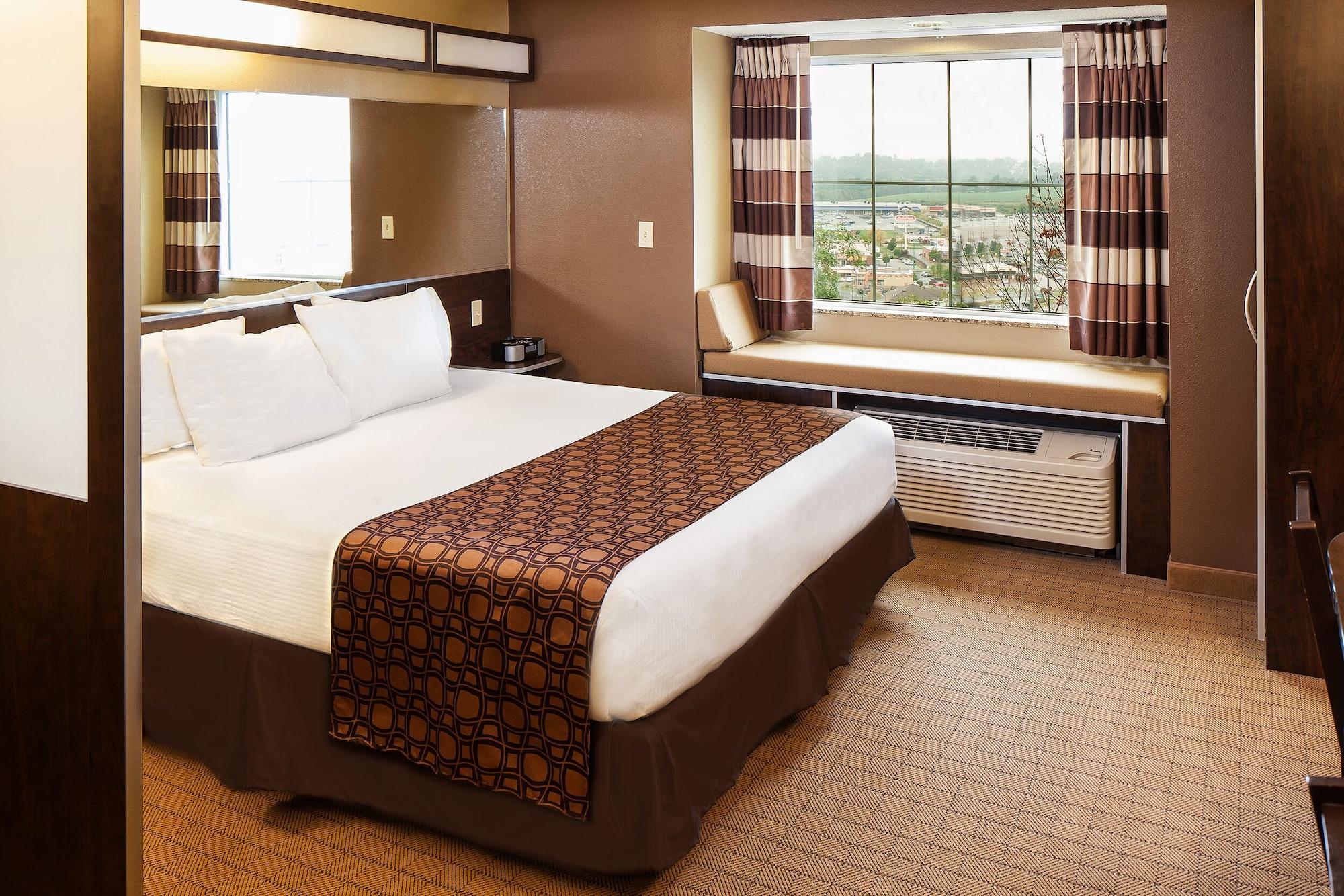 Microtel Inn & Suites By Wyndham St Clairsville - Wheeling St. Clairsville Екстериор снимка