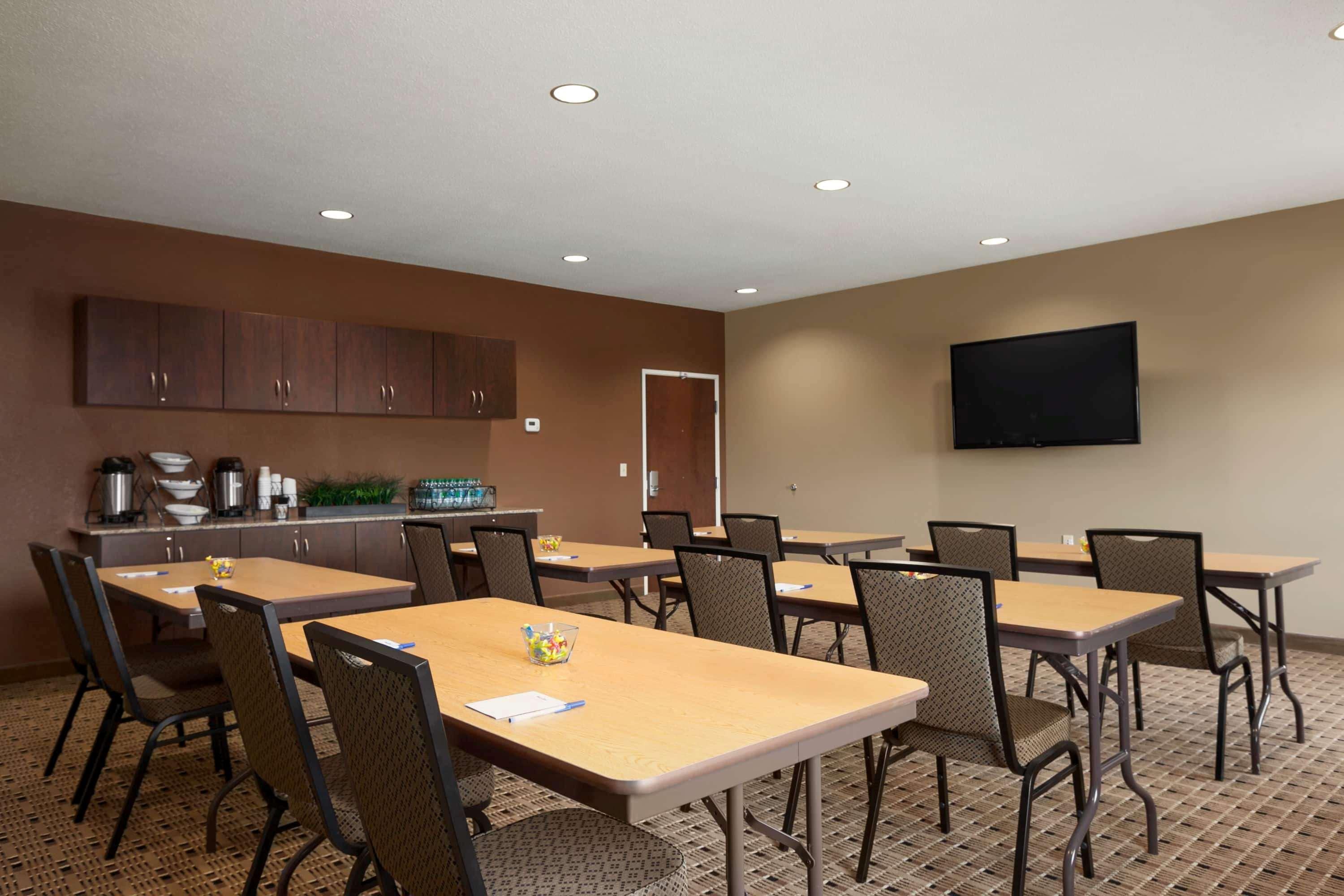 Microtel Inn & Suites By Wyndham St Clairsville - Wheeling St. Clairsville Екстериор снимка