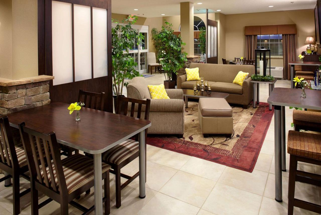 Microtel Inn & Suites By Wyndham St Clairsville - Wheeling St. Clairsville Екстериор снимка