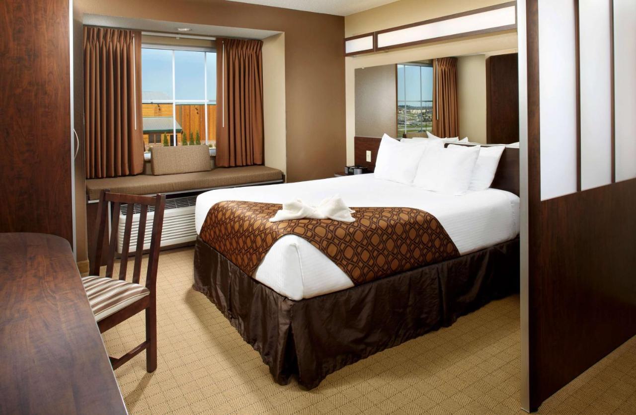 Microtel Inn & Suites By Wyndham St Clairsville - Wheeling St. Clairsville Екстериор снимка