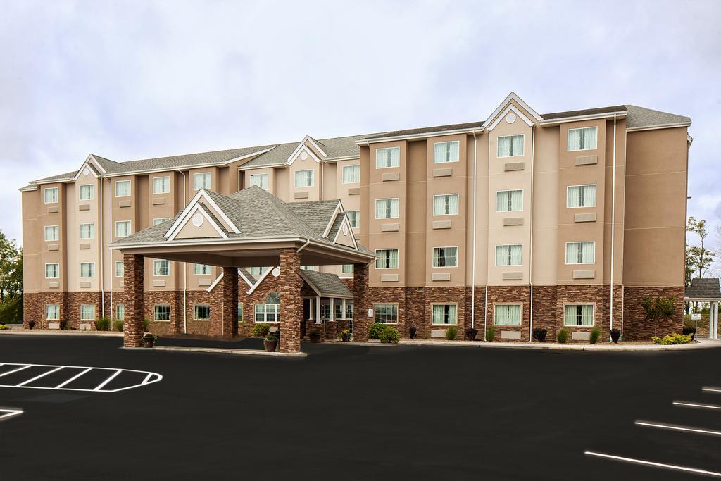 Microtel Inn & Suites By Wyndham St Clairsville - Wheeling St. Clairsville Екстериор снимка