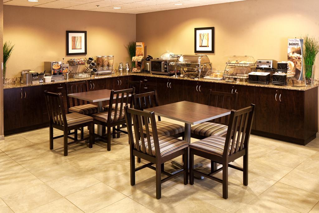 Microtel Inn & Suites By Wyndham St Clairsville - Wheeling St. Clairsville Екстериор снимка