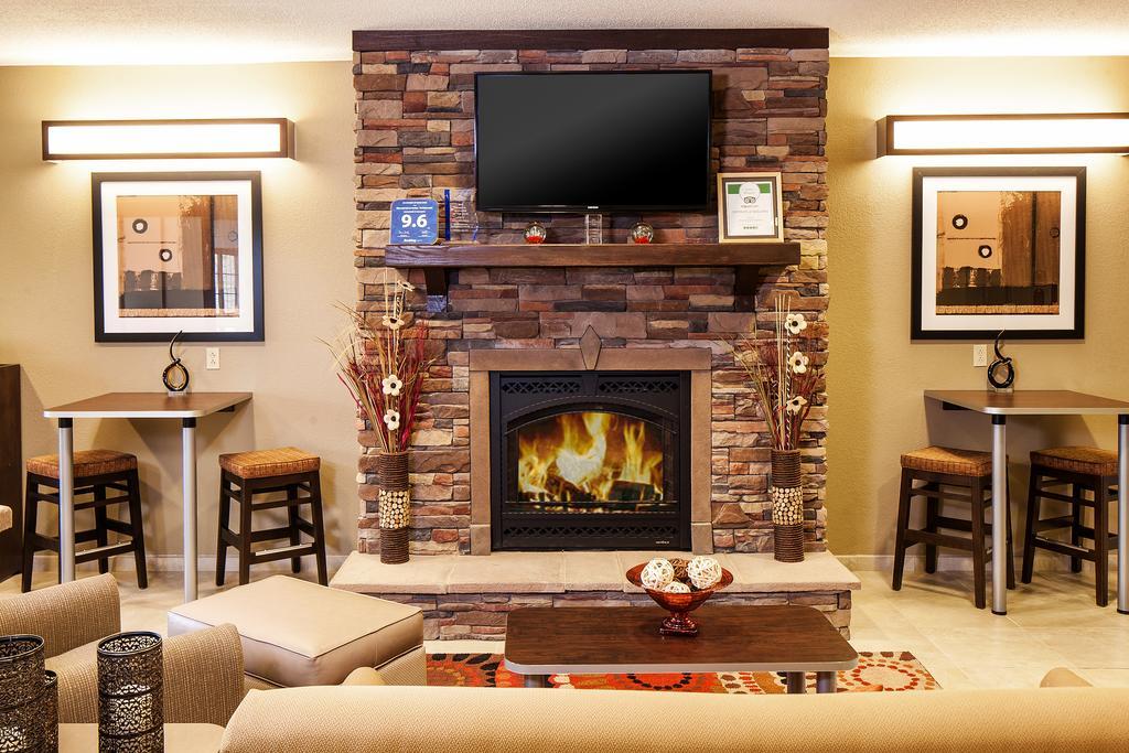Microtel Inn & Suites By Wyndham St Clairsville - Wheeling St. Clairsville Екстериор снимка