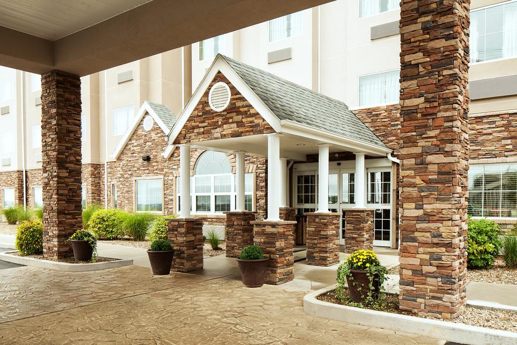 Microtel Inn & Suites By Wyndham St Clairsville - Wheeling St. Clairsville Екстериор снимка